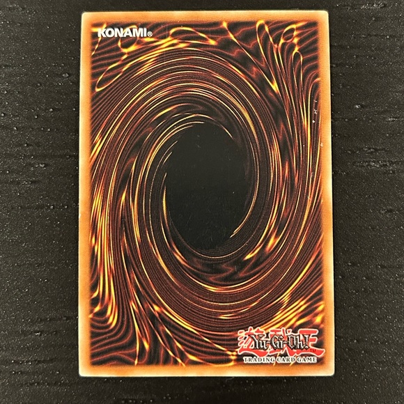 Dark Magician Yu-Gi-Oh! Cards (2). SDY-006 and SYE-001. - Picture 13 of 13